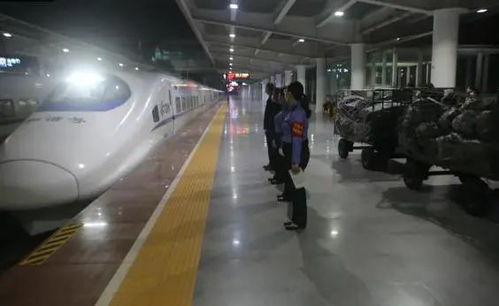 復興號送快遞 新時代高鐵運輸服務的效率革命